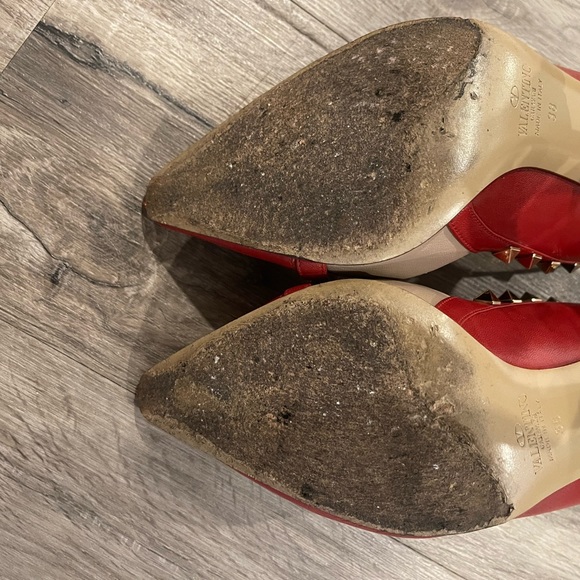 Pre loved Valentino red rock stud heels - Picture 9 of 10